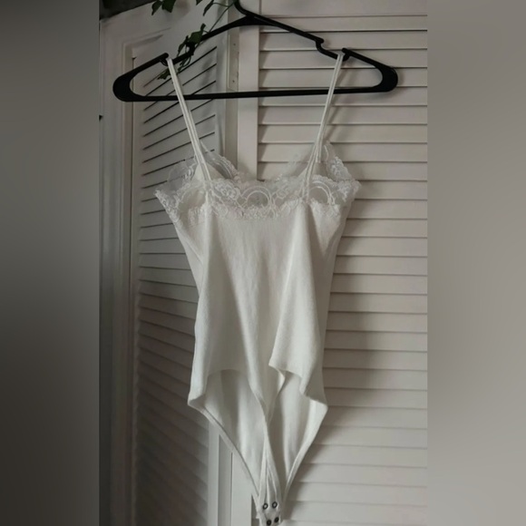 Abercrombie & Fitch Tops - abercrombie & fitch lace trim bodysuit